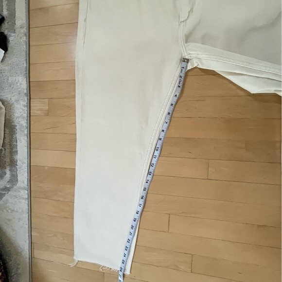 Rolla’s Relaxo Relaxed Fit Raw Hem Jeans in Salt 36 NWT - Picture 5 of 13